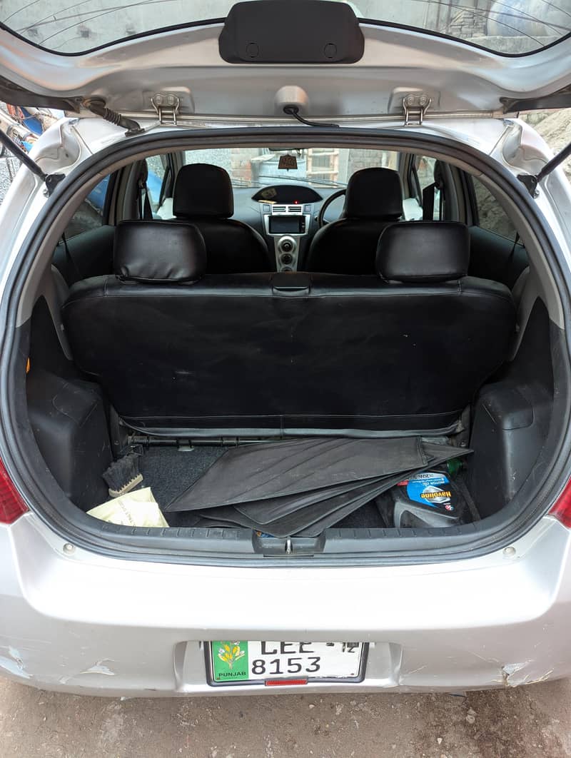 Toyota Vitz 2012 17
