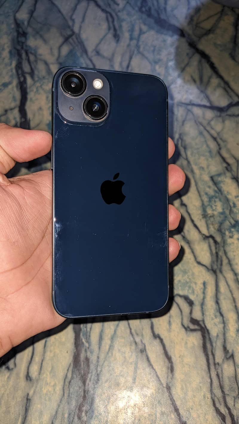 Apple iPhone 14 4