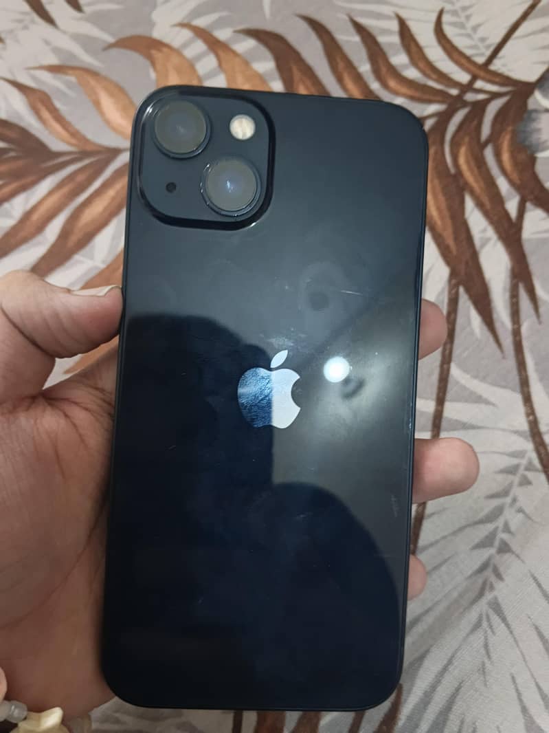 Apple iPhone 13 0