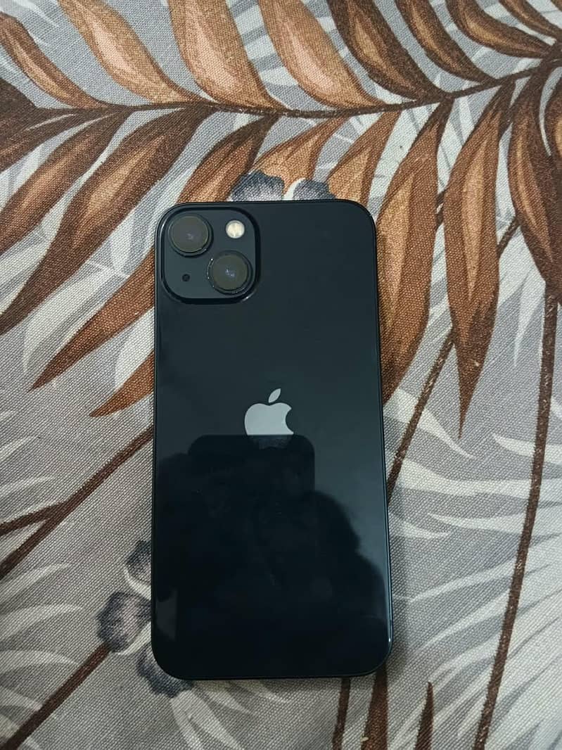 Apple iPhone 13 5