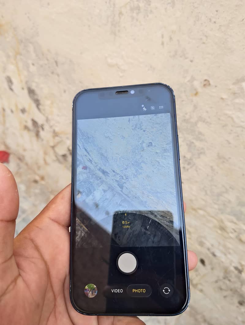 Apple iPhone 12 3