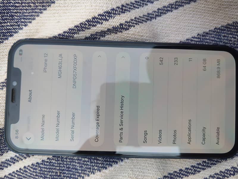Apple iPhone 12 4