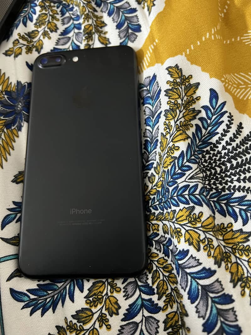 iPhone 7 Plus 1