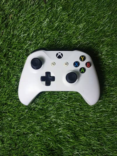 Original Xbox One S Wireless