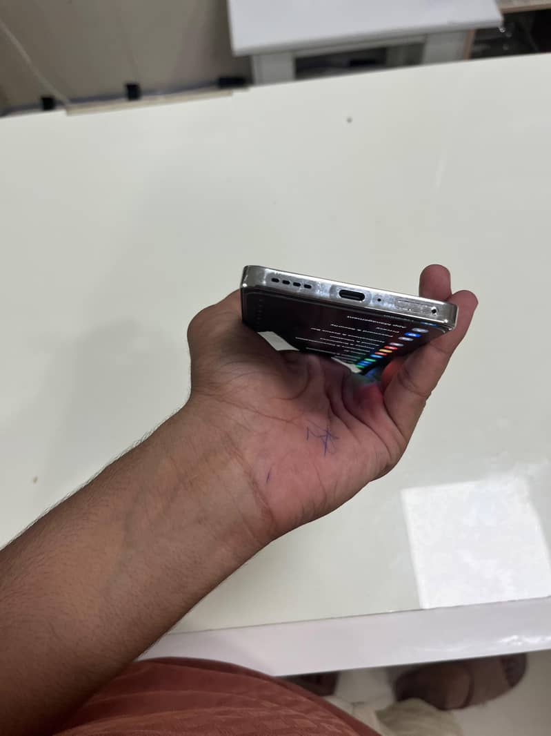 Infinix Note 40 5