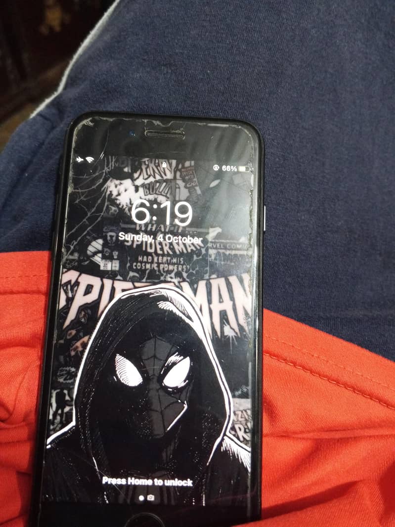 Apple iPhone 7 1