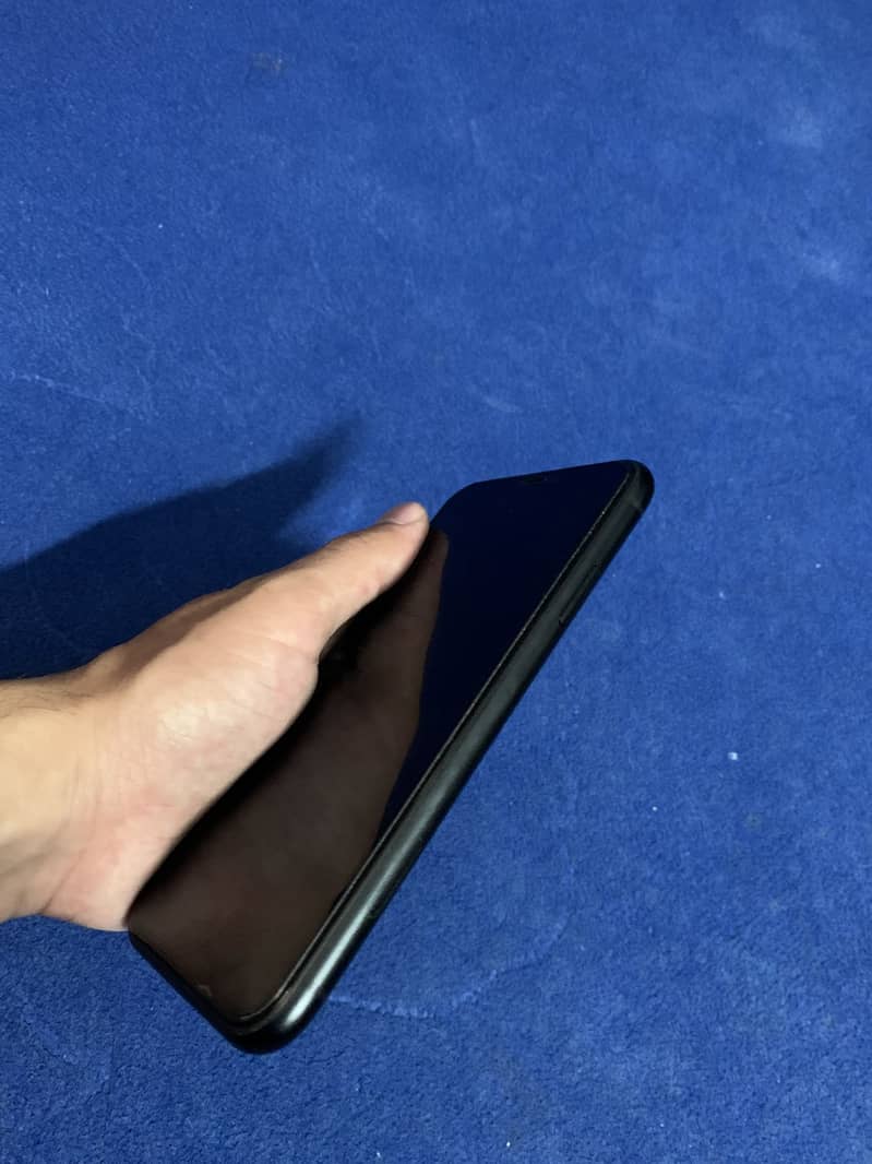 Apple iPhone XR 2