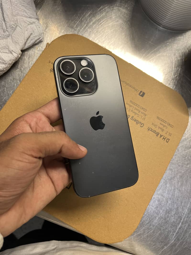 Apple iPhone 15 Pro 8
