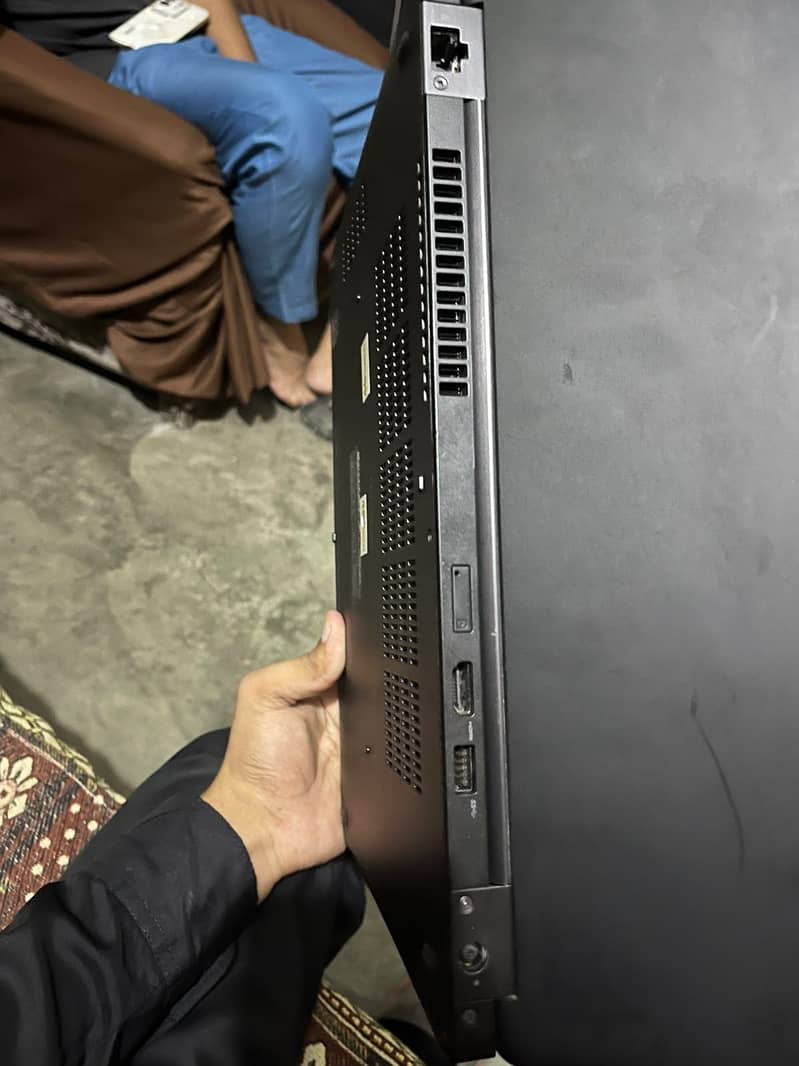 Dell laptop 0
