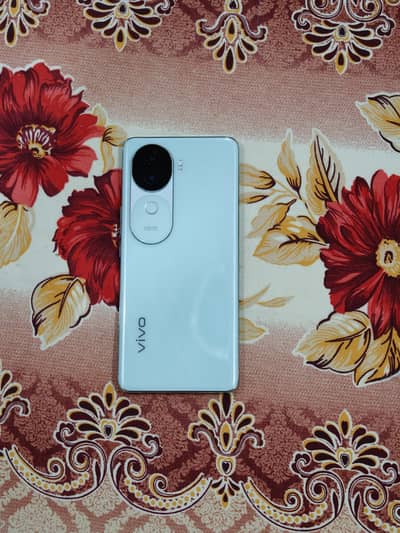 Vivo V40e
