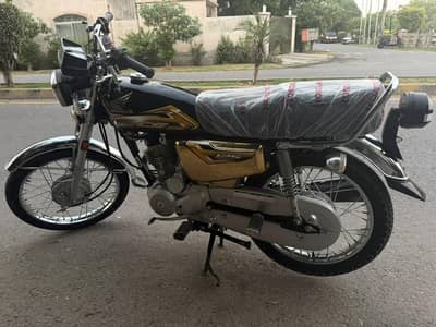 Honda CG 125 Self Start Gold Edition – Excellent Condition