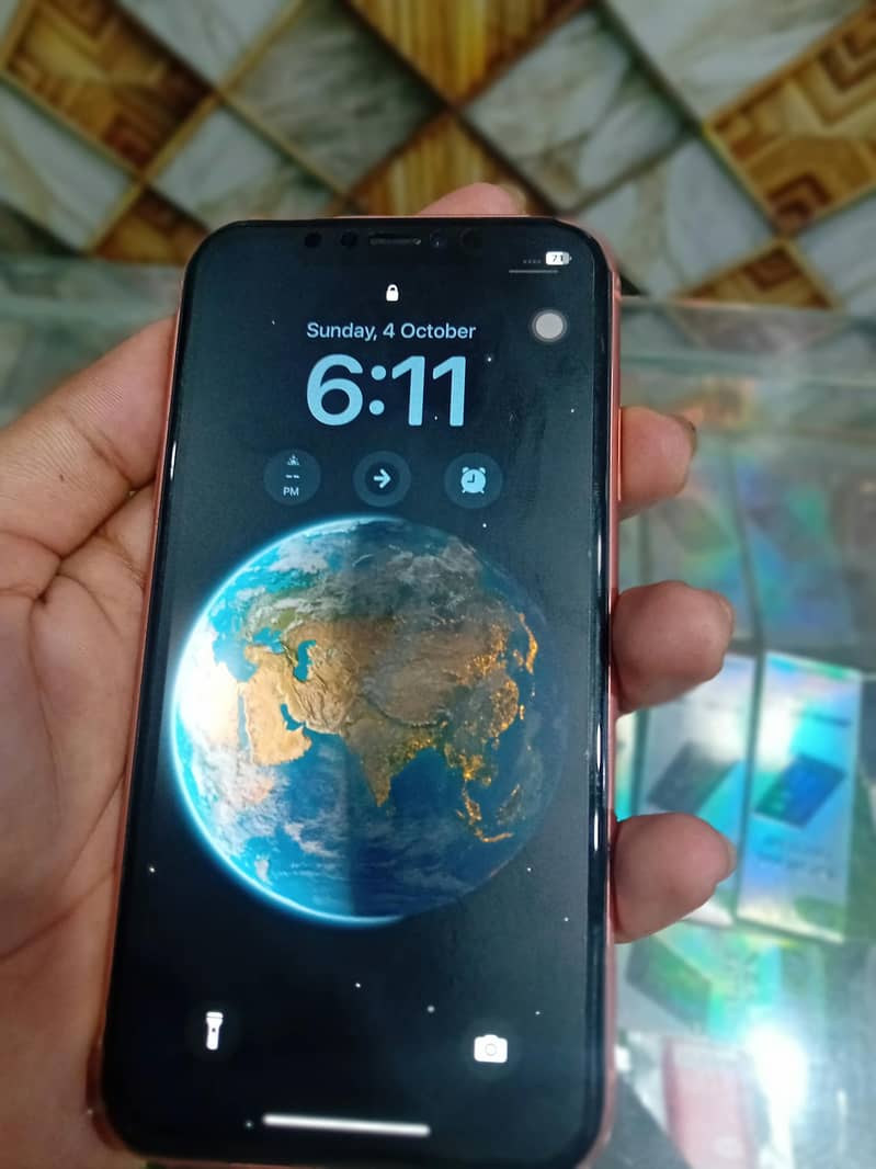 Apple iPhone XR 5