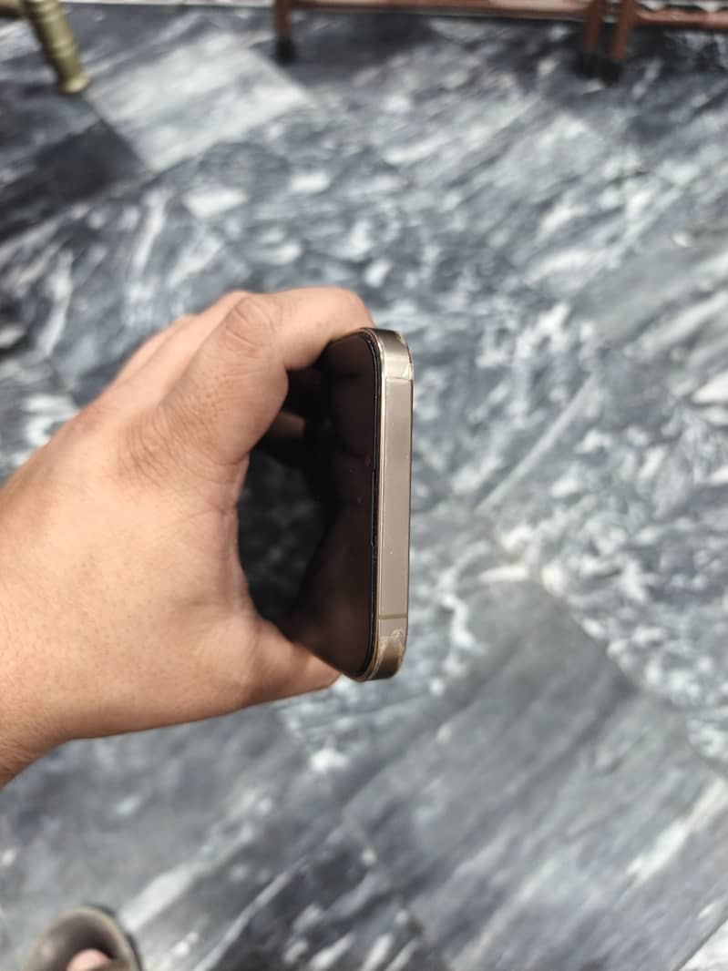 Apple iPhone 13 Pro Max 3