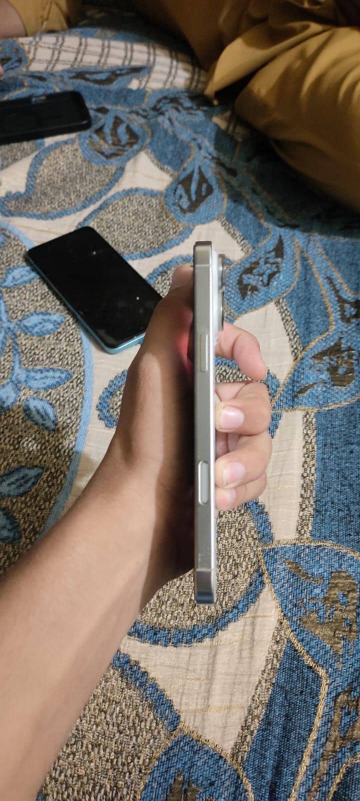 Apple iPhone 16 Pro Max 8