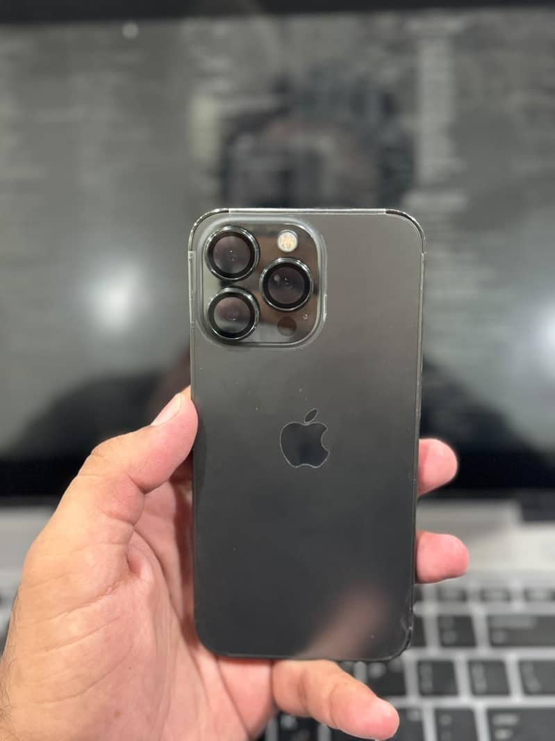 Apple iPhone 13 Pro jv 1