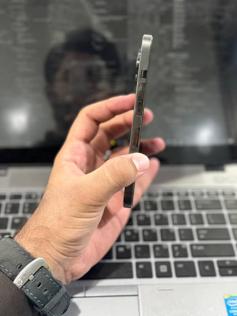 Apple iPhone 13 Pro jv 6