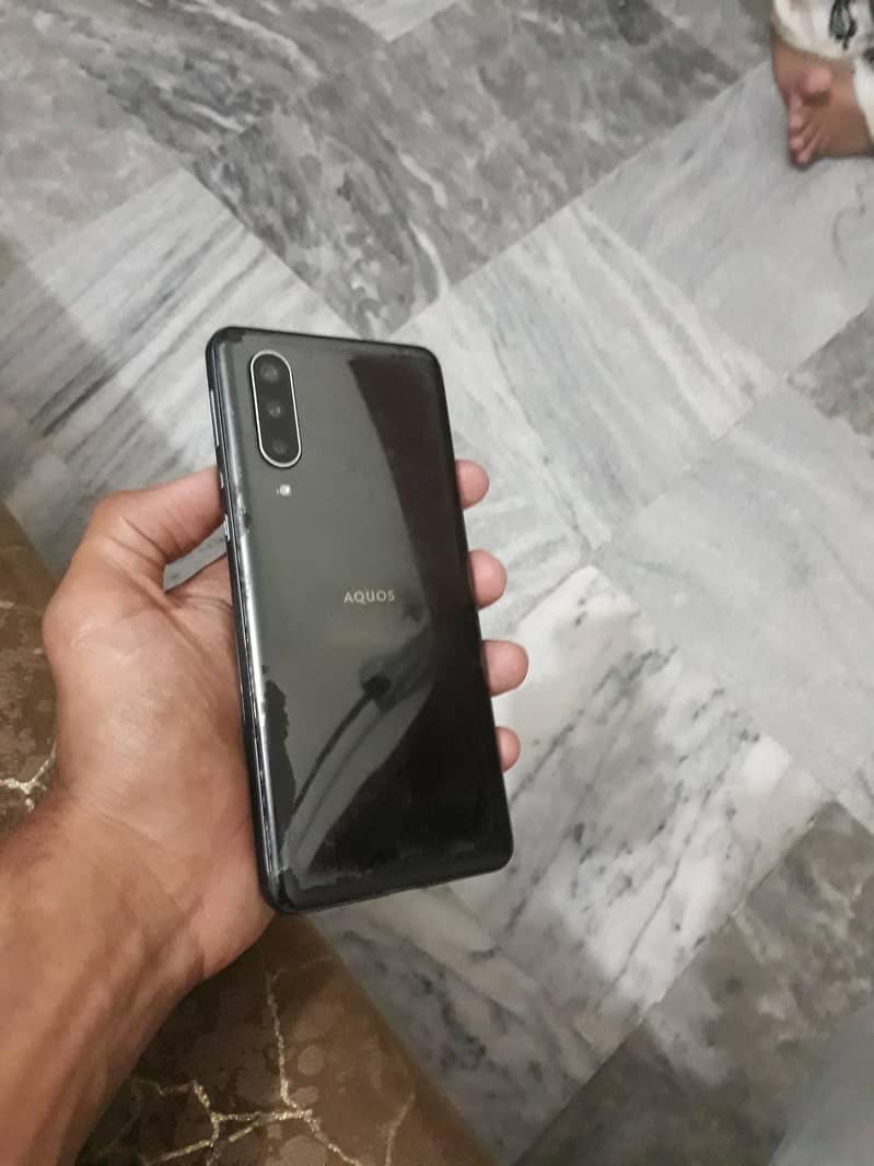 Sharp Aquos Zero 5g basic , 4/64 , official pta 5