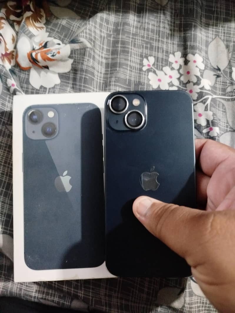Apple iPhone 13 2
