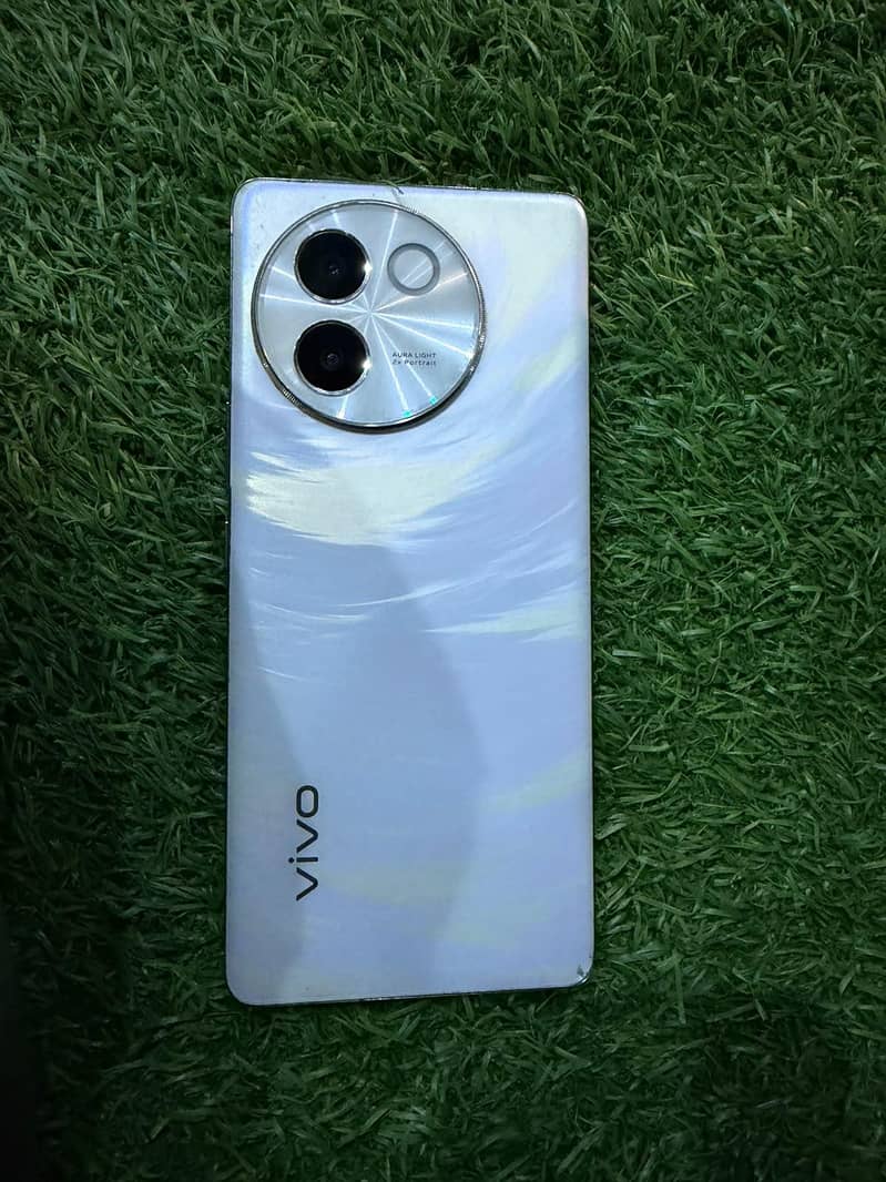 Vivo V30e 0