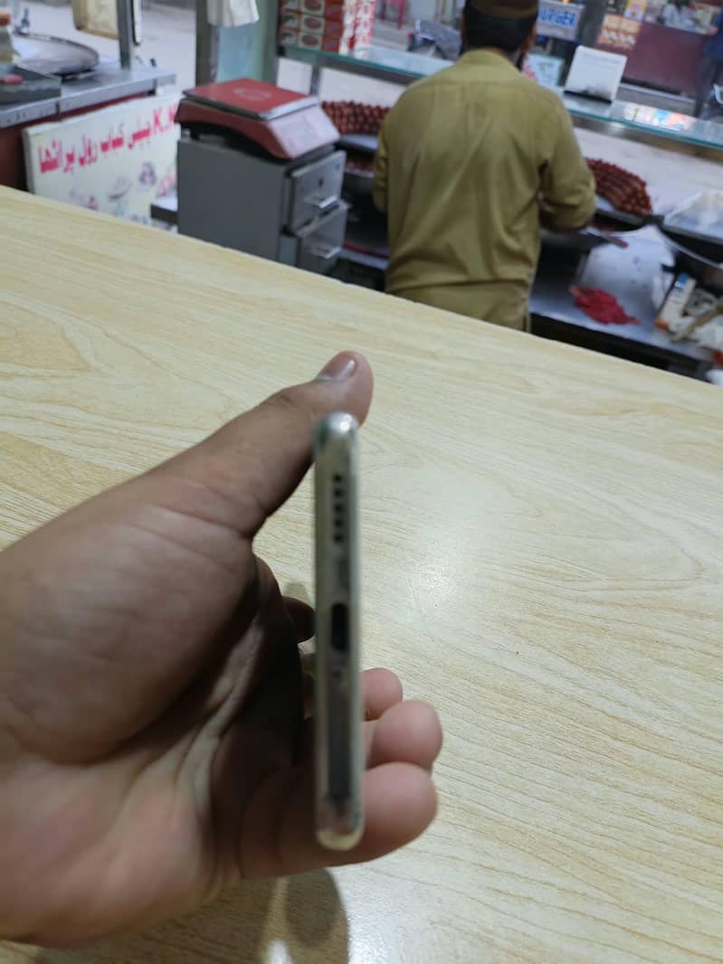 Vivo V30e 1