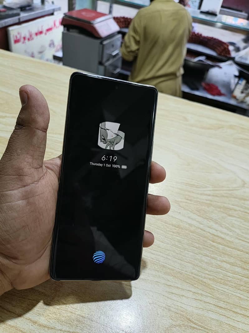 Vivo V30e 3