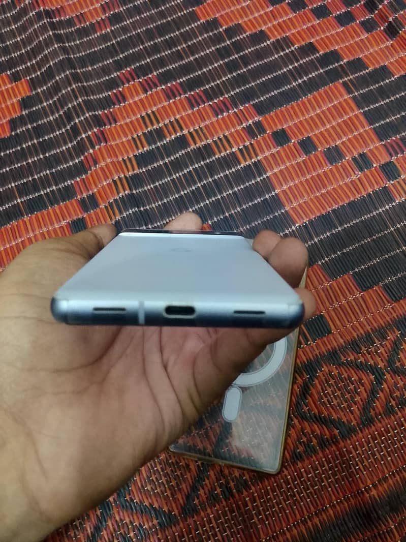 Google Pixel 7a 4