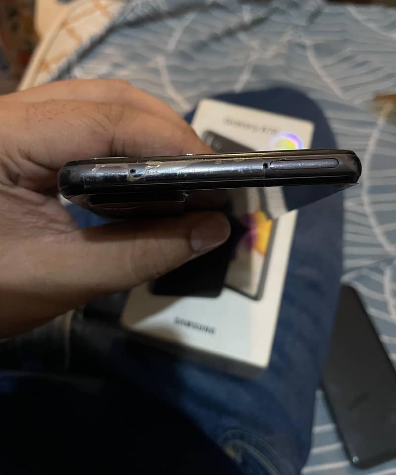 Samsung Mobile A72 4