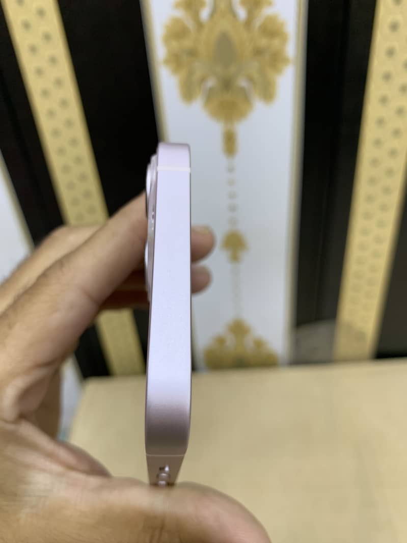 Apple iPhone 13 3