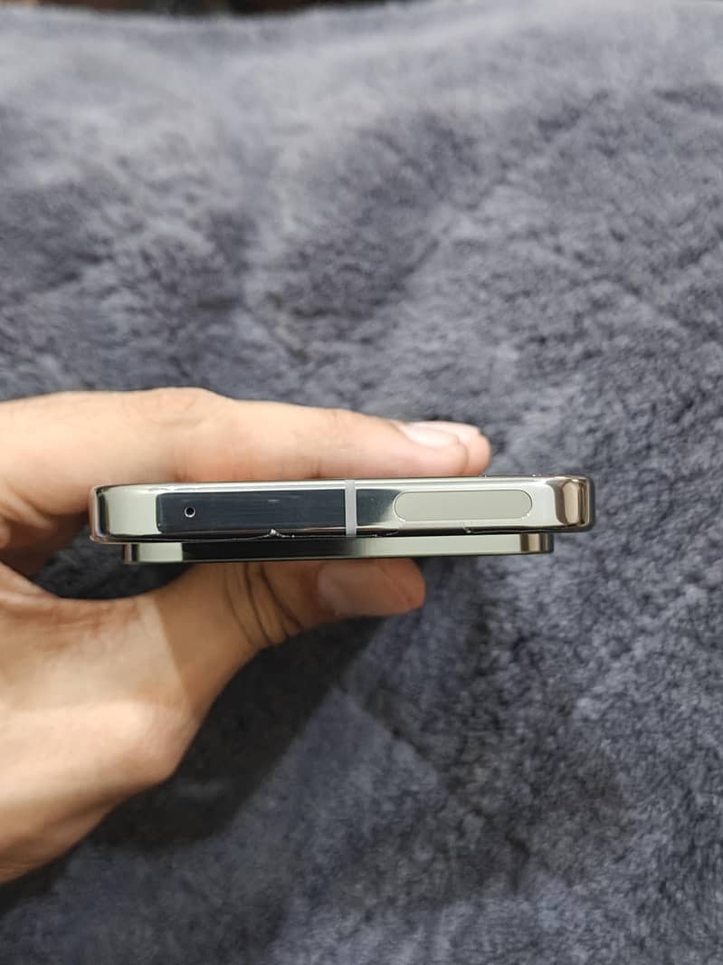 Google Pixel 9 Pro XL 4