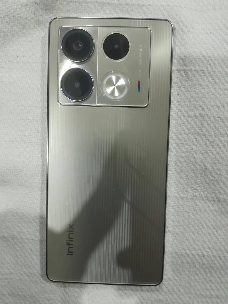 Infinix Note 40 0
