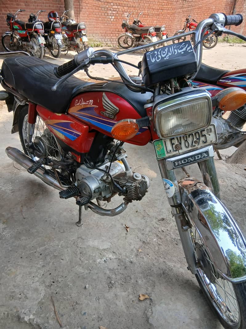 Honda CD70 3