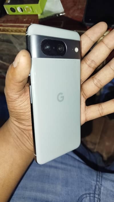 Google Pixel 8
