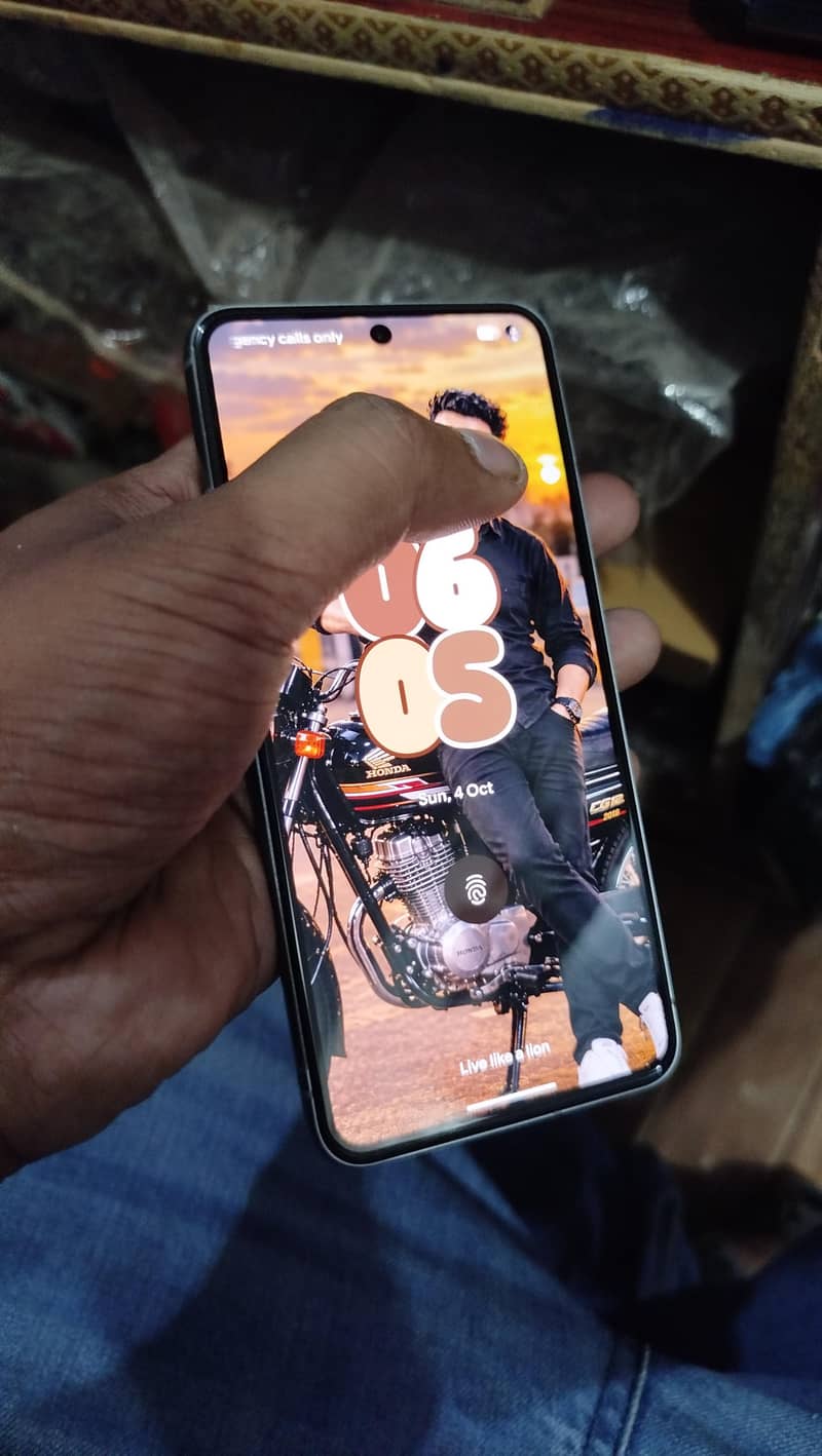 Google Pixel 8 1
