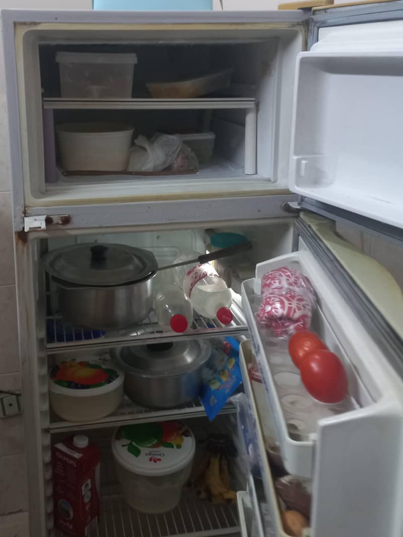 Dawlance Fridge. 4