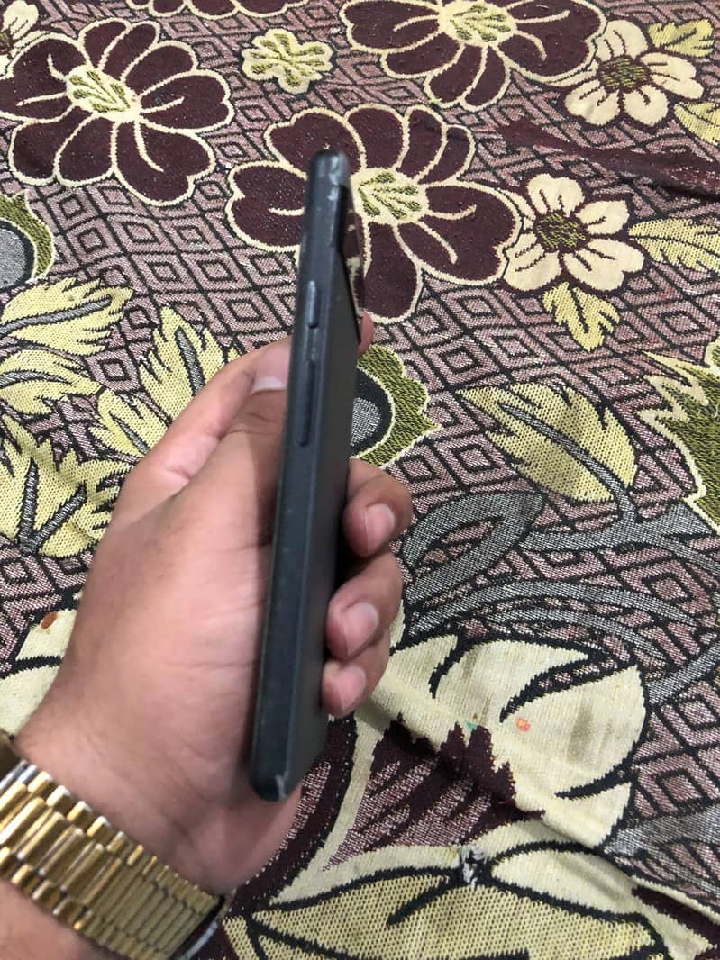 Google Pixel 6a 4