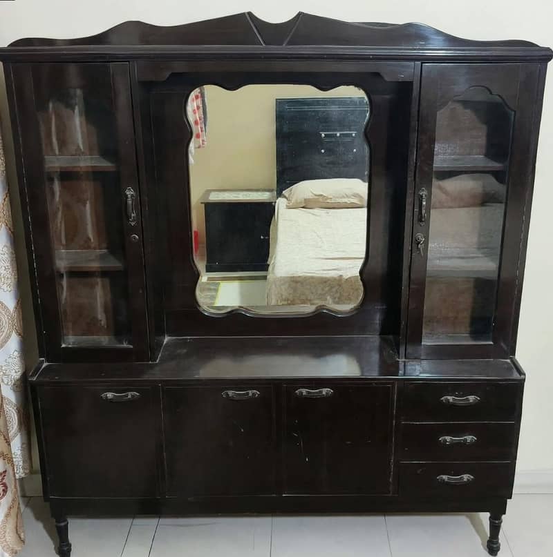 Dressing Table 0