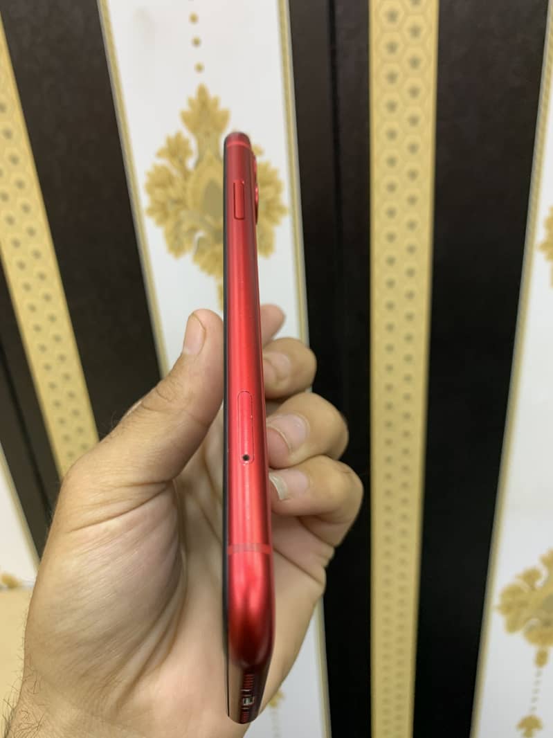 Apple iPhone 11 3