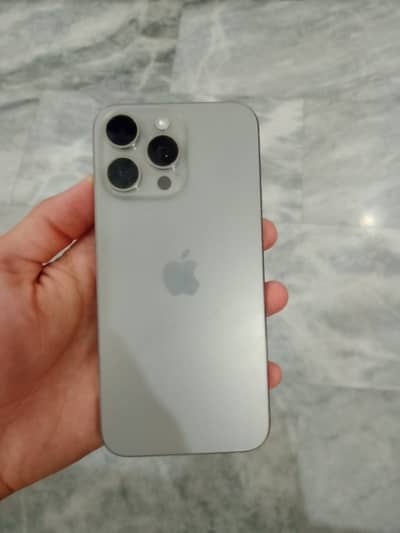 iPhone 15 Pro Max non pta currently sim working