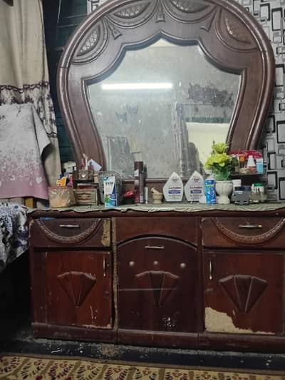 dressing table