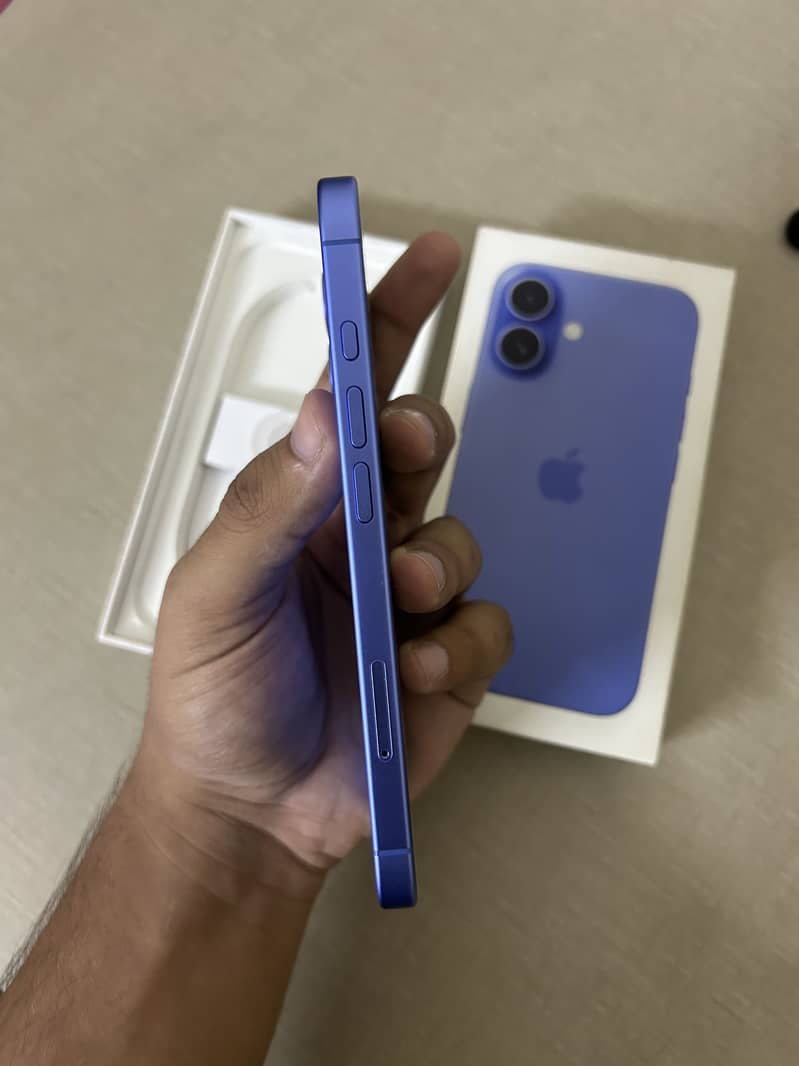 iPhone 16 1