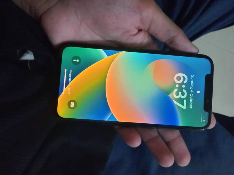 Apple iPhone X 5