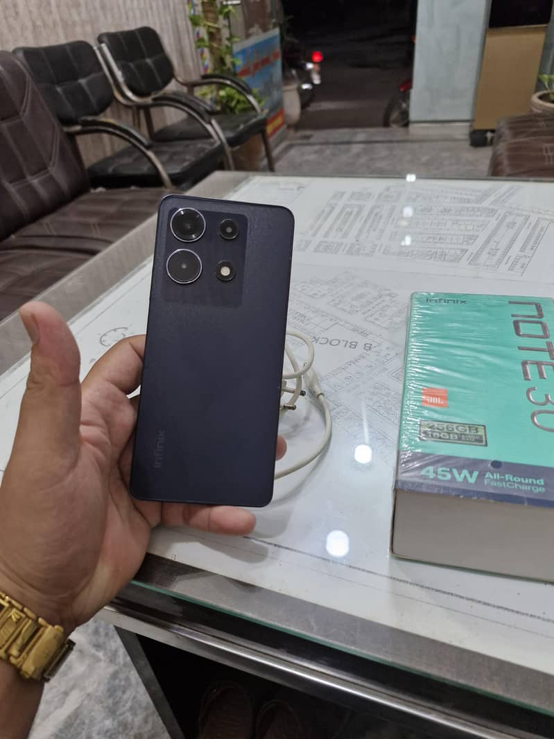 Infinix Note 30 0