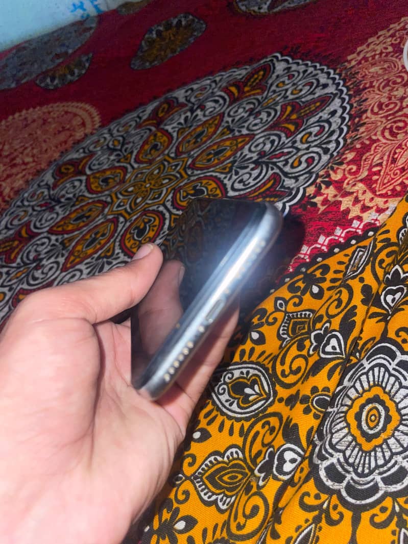 Apple iPhone X 2