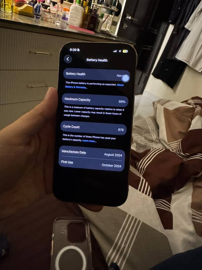 Apple iPhone 16 Pro 2