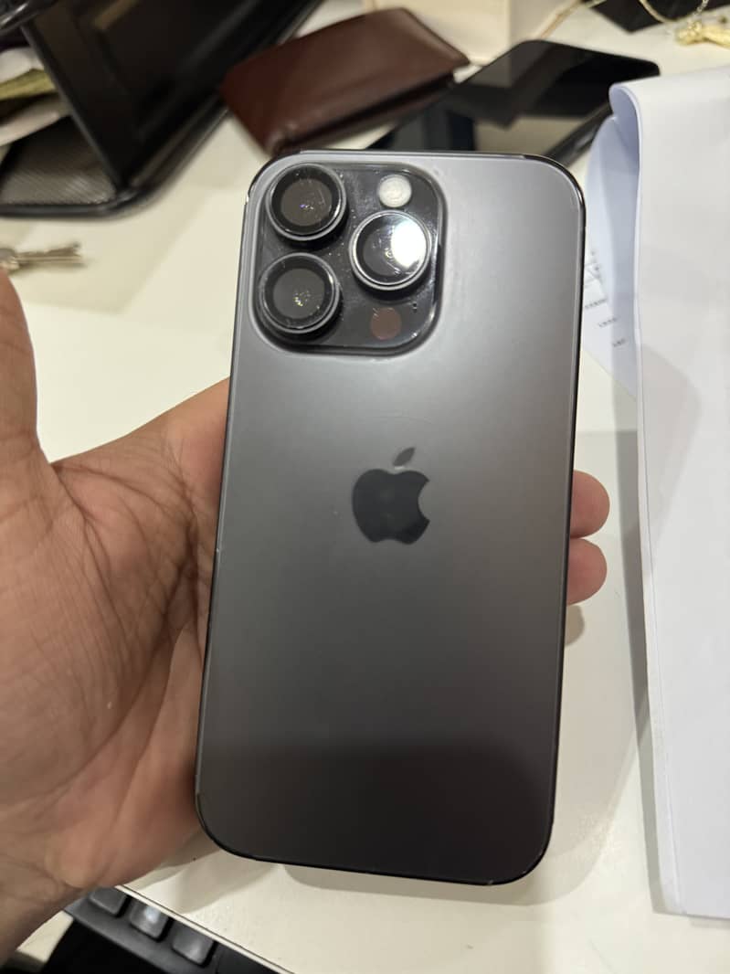 Apple iPhone 14 Pro 0