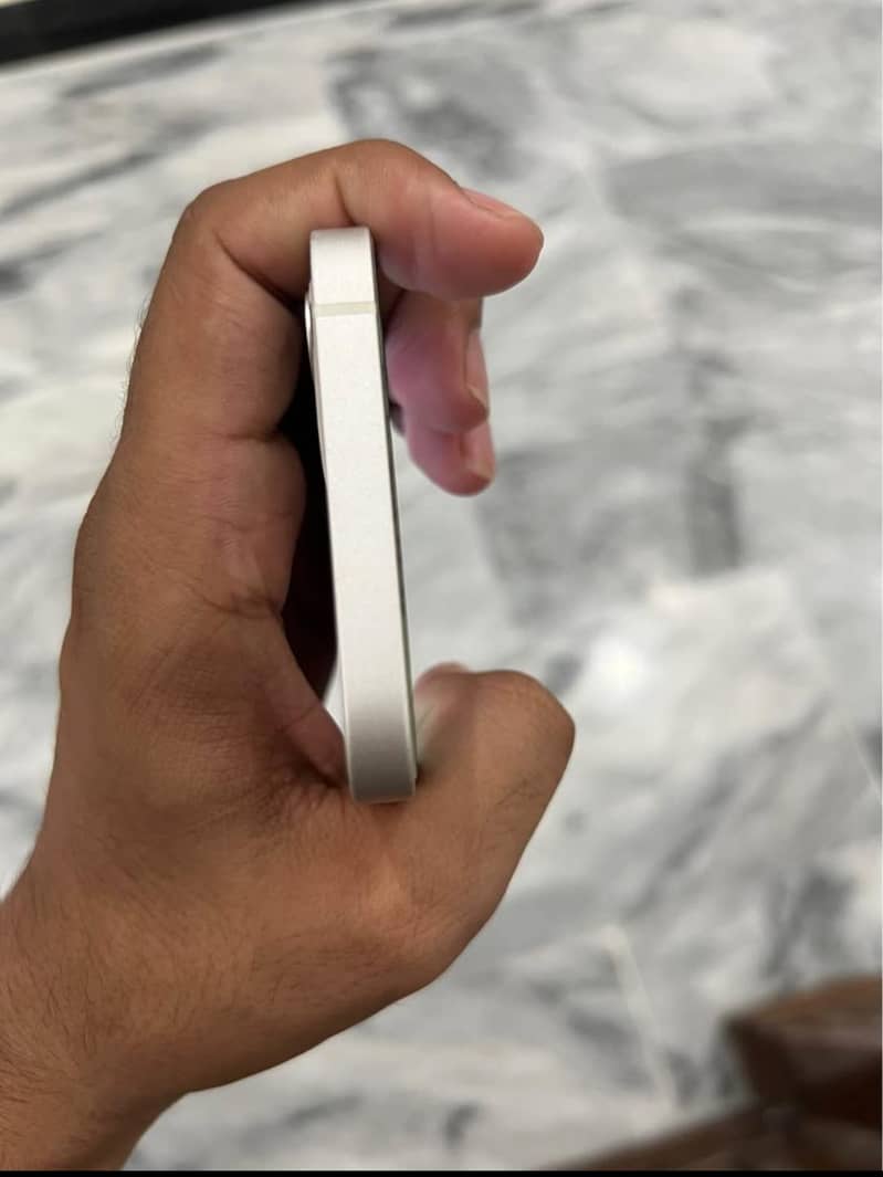 iphone 12 3