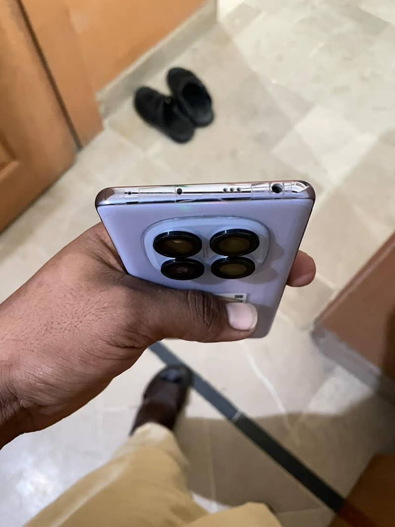 Xiaomi Redmi Note 14 Pro 3