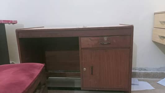 study table with chair in wood premium quality