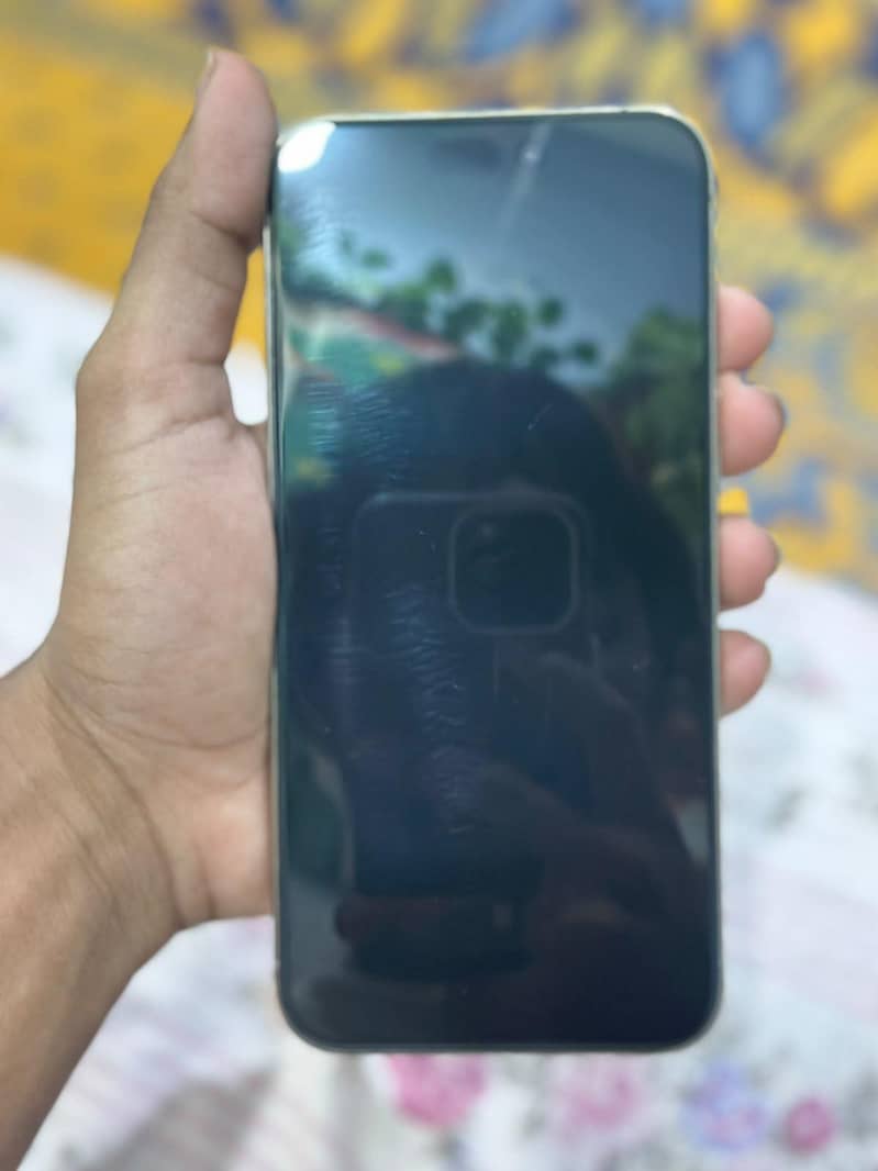 Apple iPhone 15 Pro Max 5