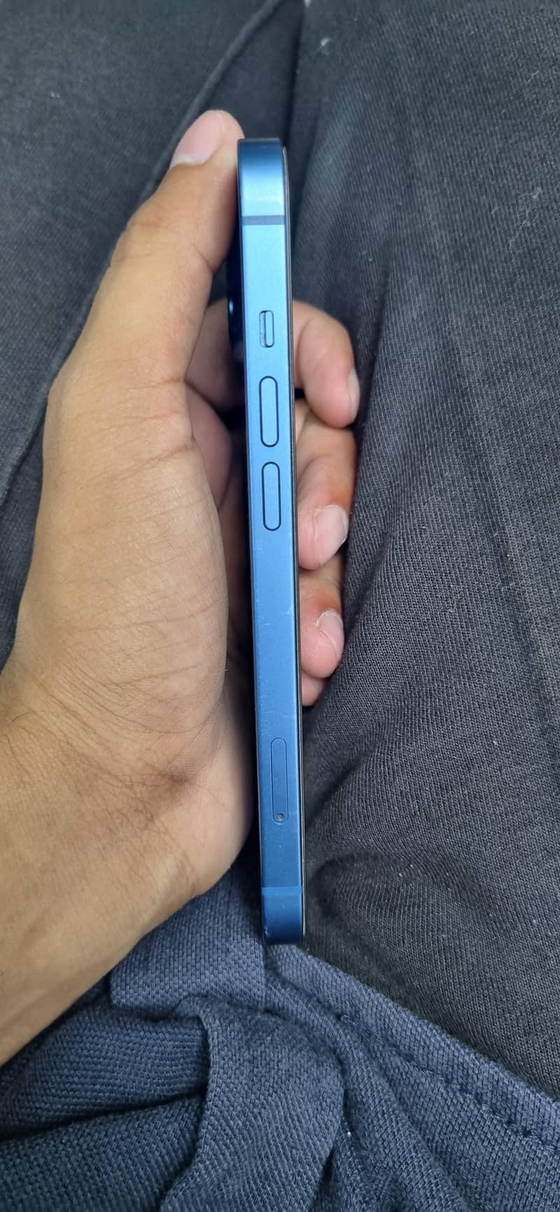 Apple iPhone 13 1